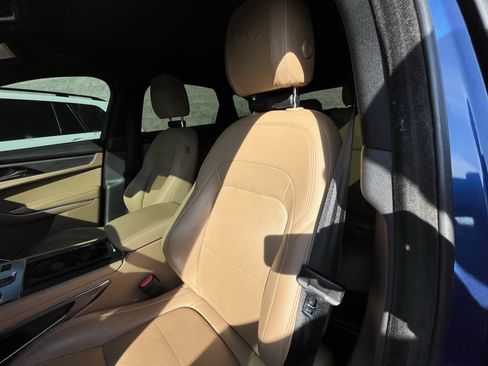 Used 2023 Jaguar F-PACE S AWD/4WD image 15