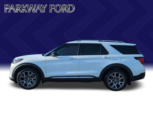 Used 2025 Ford Explorer Platinum w/ Ultimate Package AWD/4WD image 2