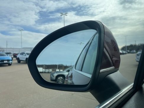 Used 2023 Buick Envision Preferred image 62