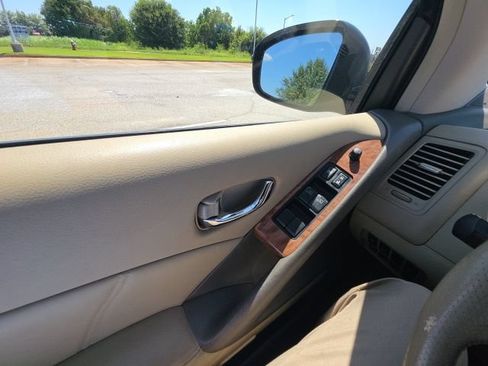 Used 2012 Nissan Murano LE w/ Platinum Pkg FWD image 19