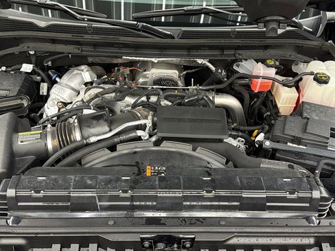Used 2025 GMC Sierra 2500 SLE w/ SLE Value Package; image 16