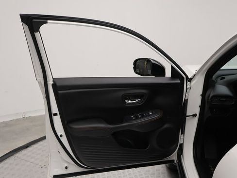 Used 2025 Honda HR-V Sport image 16