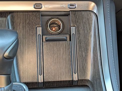 Used 2025 Lexus GX 550 w/ Accessory Package (2T) AWD/4WD image 18