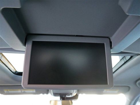 Used 2019 Honda Pilot Touring image 11