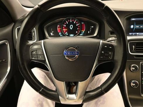 Used 2014 Volvo S60 T5 FWD image 17