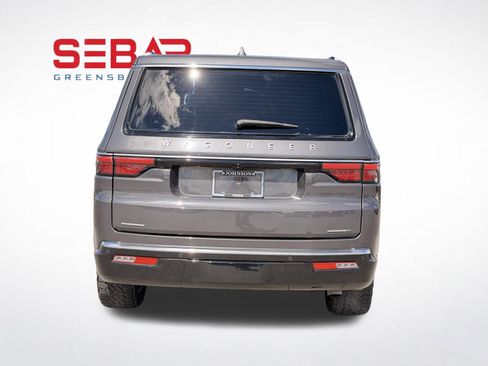 Used 2022 Jeep Wagoneer Series II image 6