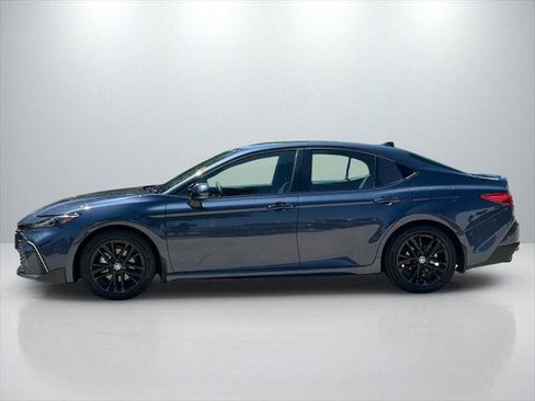 Certified 2026 Toyota Camry SE w/ Convenience Package FWD image 8