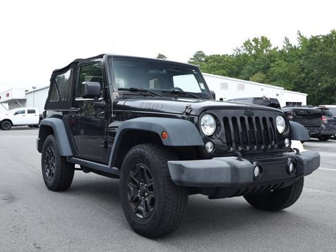 Used 2015 Jeep Wrangler Sport AWD/4WD image 2