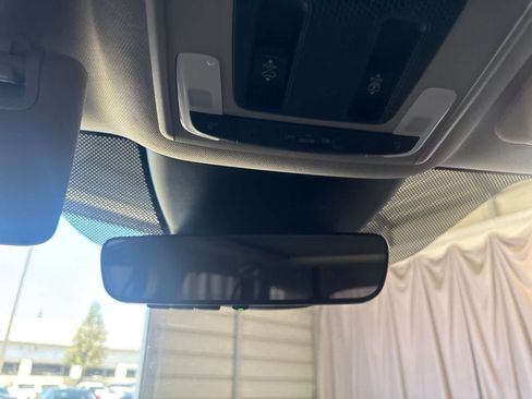 Used 2024 Honda Pilot Elite image 24