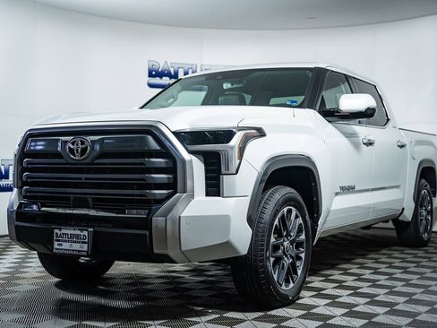 Used 2023 Toyota Tundra Limited w/ Power Package image 3