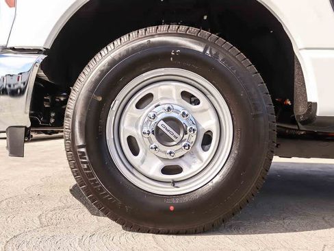 New 2026 Ford F250 XL w/ XL Chrome Package RWD image 11