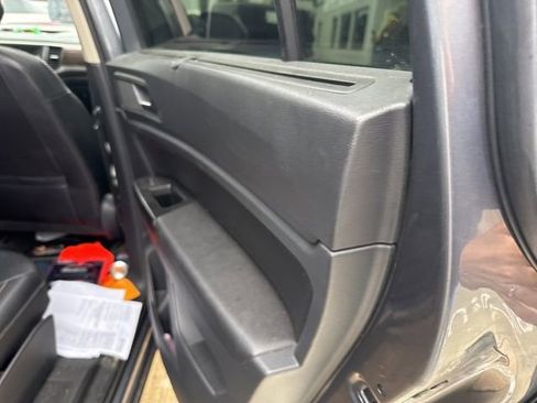 Used 2021 Volkswagen Atlas SE image 35