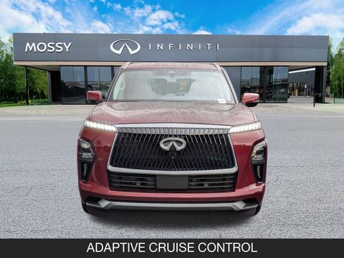 Certified 2025 INFINITI QX80 Luxe image 4