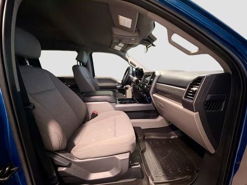 Used 2022 Ford F250 XLT w/ XLT Premium Package image 22