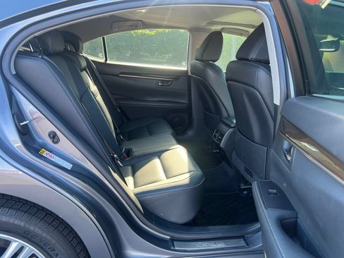 Used 2014 Lexus ES 350 w/ Premium Package FWD image 26