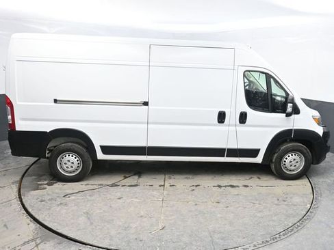 Used 2024 RAM ProMaster 2500 w/ Convenience Group FWD image 28