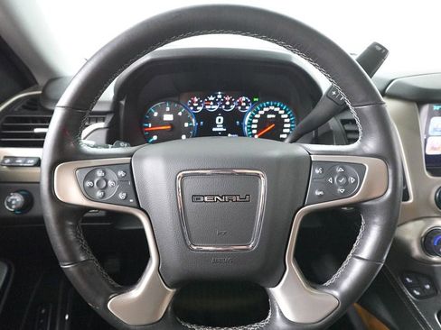 Used 2020 GMC Yukon Denali w/ Denali Ultimate Black Edition image 15