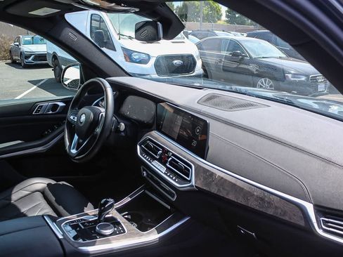 Used 2023 BMW X5 xDrive40i w/ Premium Package AWD/4WD image 21