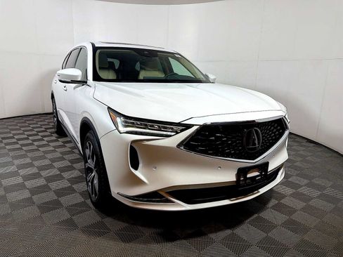 Used 2023 Acura MDX SH-AWD w/ Technology Package image 2