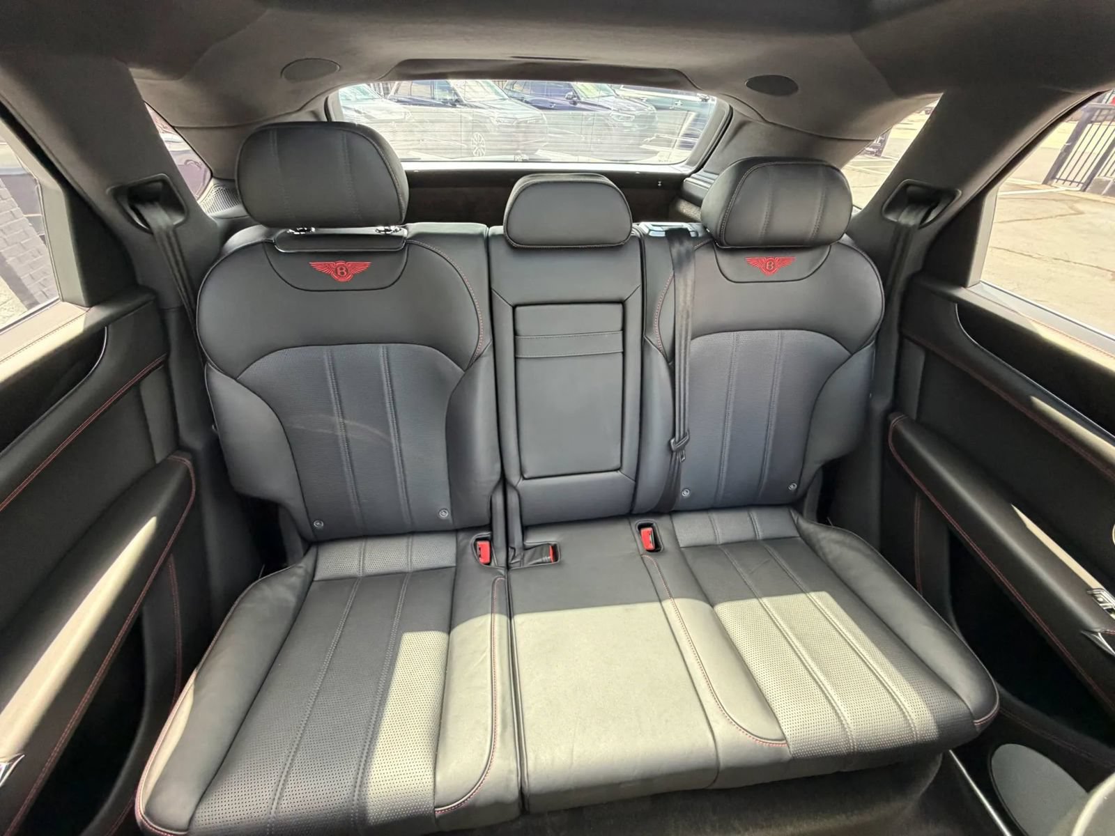 Used 2020 Bentley Bentayga AWD/4WD image 73