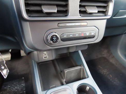 New 2026 Ford Maverick XL image 13