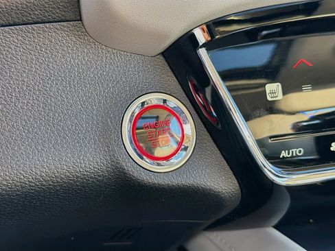 Used 2020 Honda HR-V Touring image 15