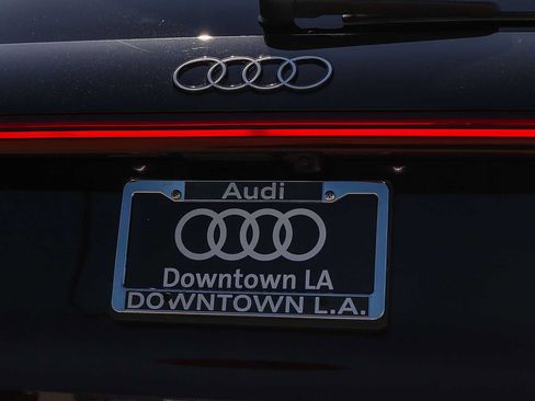 Used 2025 Audi Q5 Premium w/ Premium Plus AWD/4WD image 11