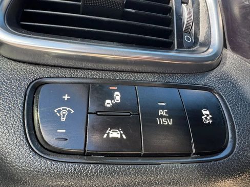 Used 2017 Kia Sorento SX FWD image 19