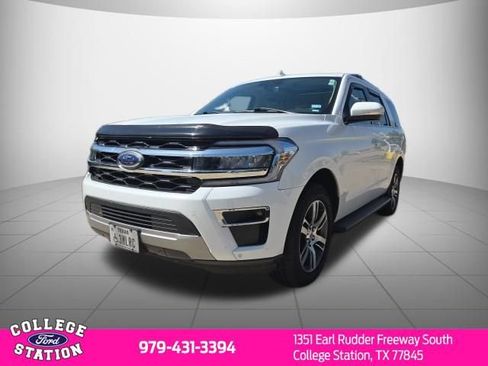 Used 2024 Ford Expedition Limited RWD image 2