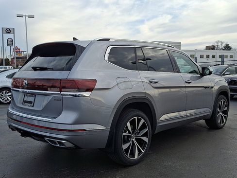 New 2026 Volkswagen Atlas SEL Premium R-Line AWD/4WD image 4