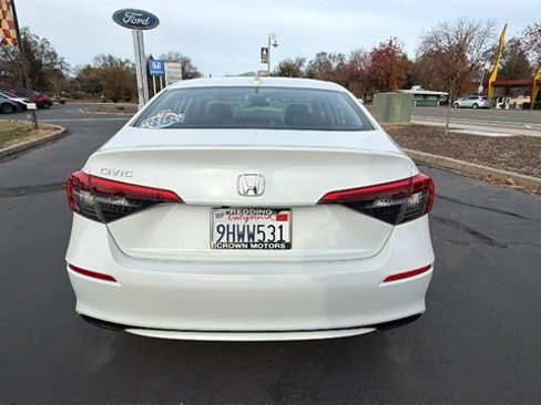 Used 2023 Honda Civic EX image 5