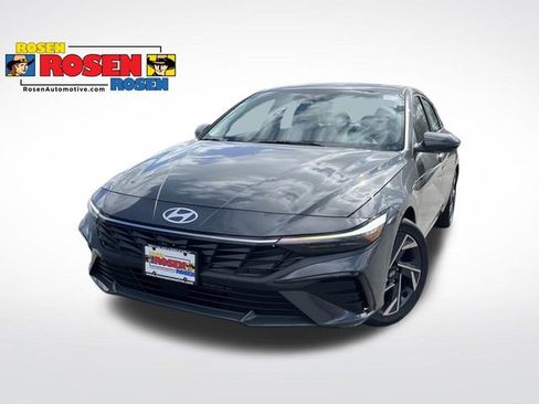 New 2026 Hyundai Elantra Limited FWD image 1