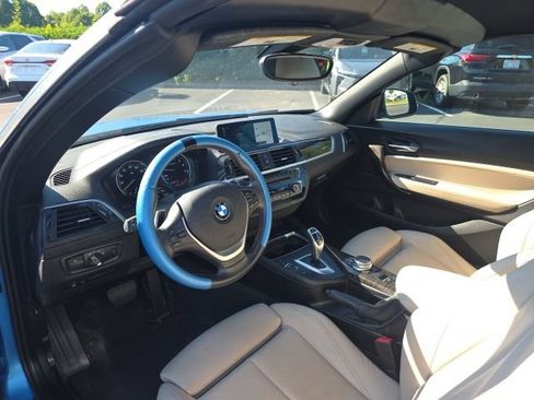 Used 2020 BMW 230i Convertible w/ Premium Package RWD image 16