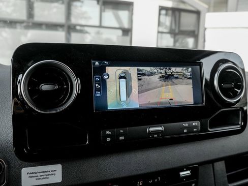 New 2025 Mercedes-Benz Sprinter 2500 image 15