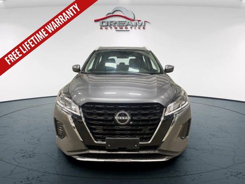 Used 2024 Nissan Kicks SV FWD image 3