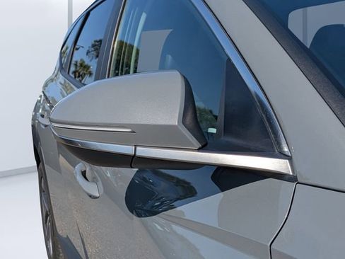 Used 2025 Hyundai Tucson SEL FWD image 11