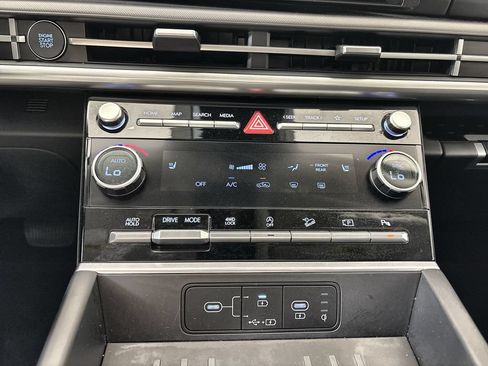 Certified 2025 Hyundai Santa Fe XRT w/ Tow & Go Package AWD/4WD image 17