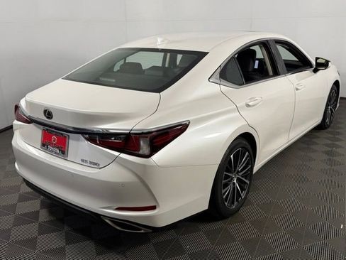 Used 2024 Lexus ES 350 w/ Premium Package image 8