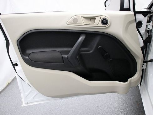 Used 2012 Ford Fiesta S image 19