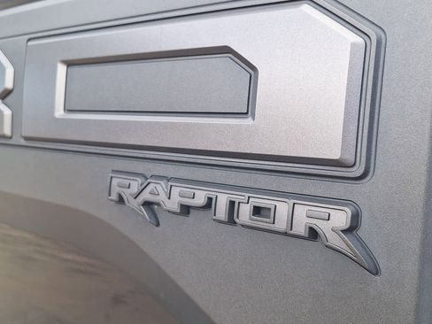 Used 2019 Ford F150 Raptor w/ Equipment Group 802A Luxury image 32
