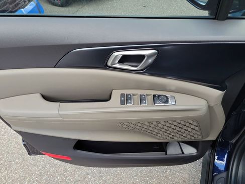 New 2026 Kia Carnival FWD image 19