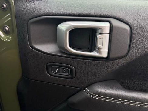 Certified 2021 Jeep Wrangler Unlimited Rubicon image 16