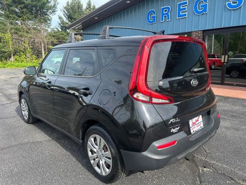 Used 2020 Kia Soul LX FWD image 8