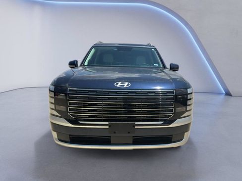 Used 2026 Hyundai Palisade Calligraphy AWD/4WD image 2