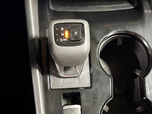 Used 2023 Nissan Rogue SV AWD/4WD image 16