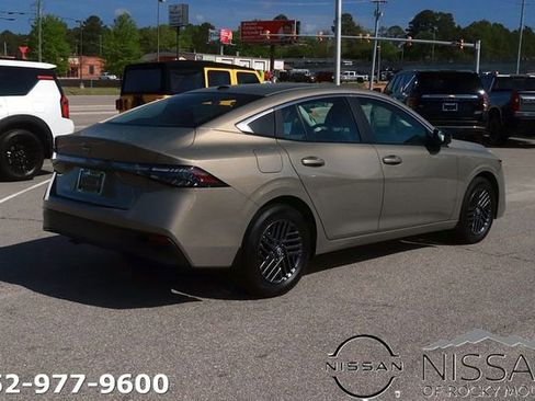 New 2026 Nissan Sentra SV FWD image 5