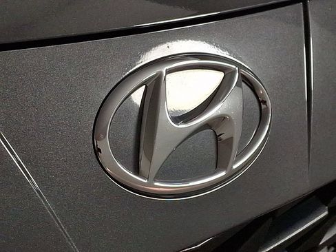 Used 2023 Hyundai Elantra SEL w/ Cargo Package FWD image 31