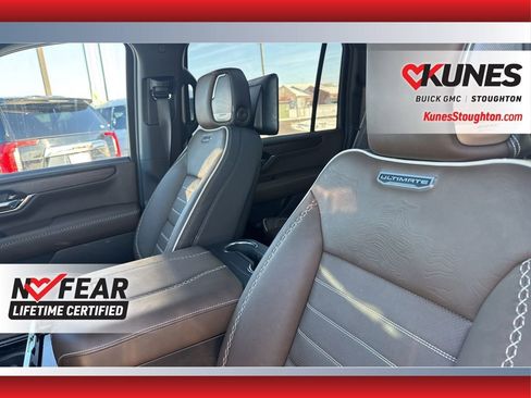 Used 2025 GMC Yukon XL Denali Ultimate image 10