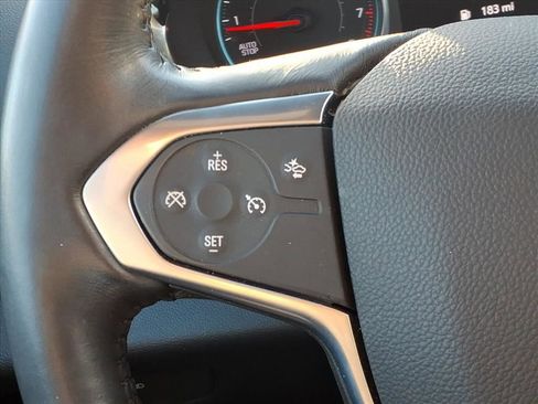 Used 2022 Chevrolet Traverse LT FWD image 12