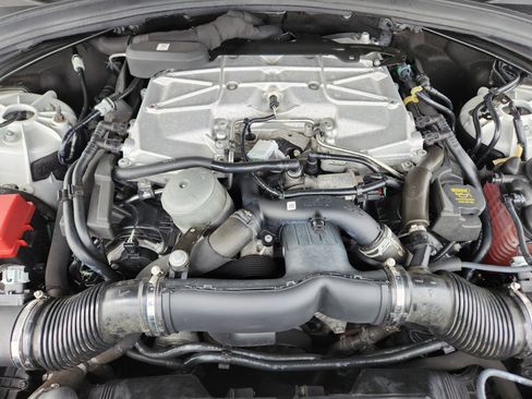 Used 2020 Jaguar F-PACE SVR image 9